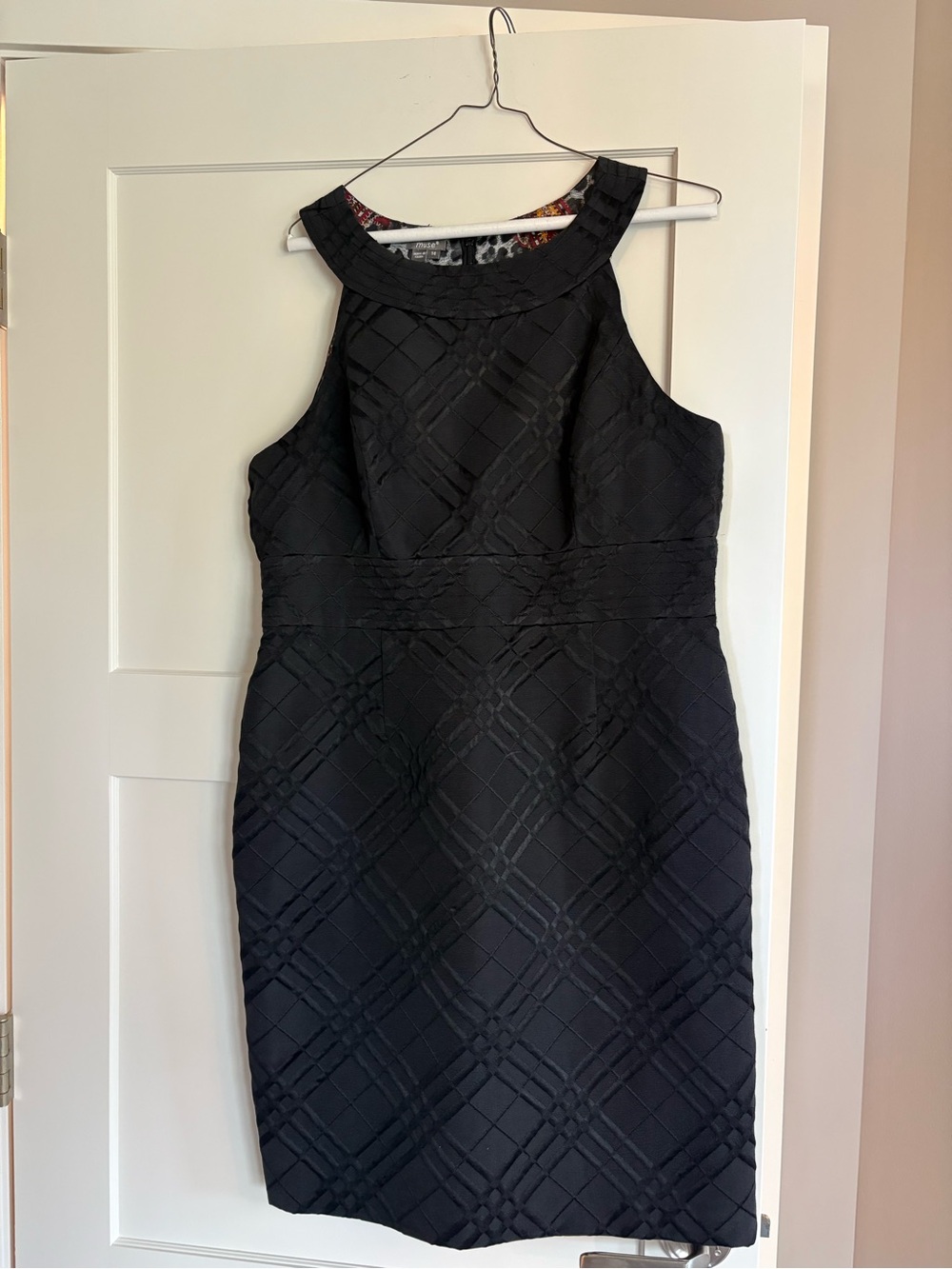 Muse Black Textured Midi Sheath Dress